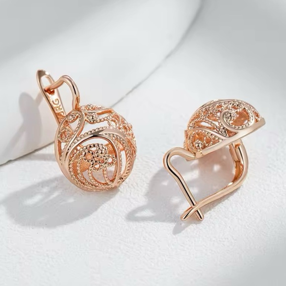 585 Rose Gold Color Vintage Ball Earrings Lace Gold earrings - Picture 3 of 5